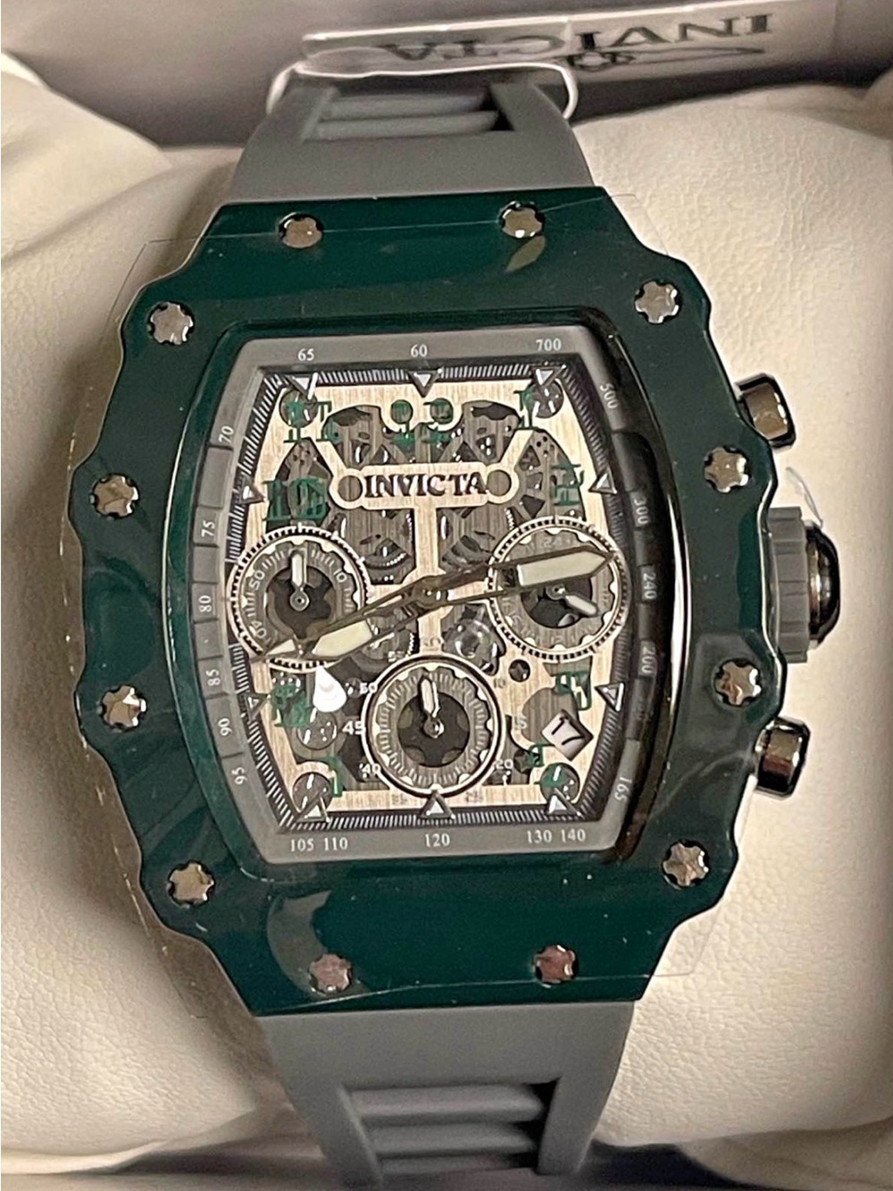 Invicta Racing Valxor Unisex Watch - 40mm, Grey & green 
(69766) New